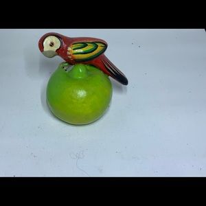 Made in Mexico Parrot on Apple